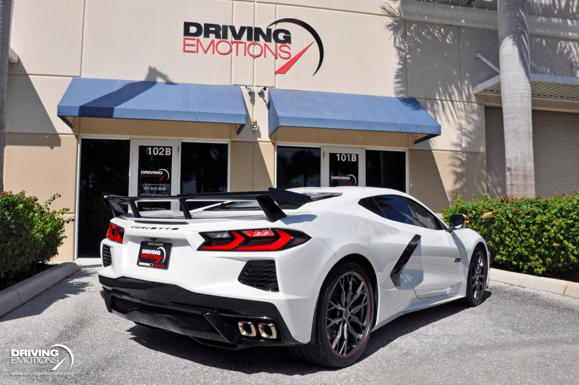 Used 2023 Chevrolet Corvette Stingray Premium Cpe w/ Z51 Performance Package RWD image 21