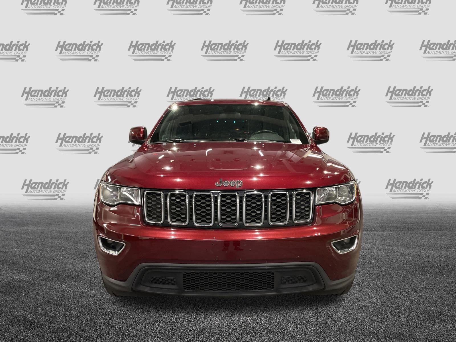 Used 2020 Jeep Grand Cherokee Laredo video 3
