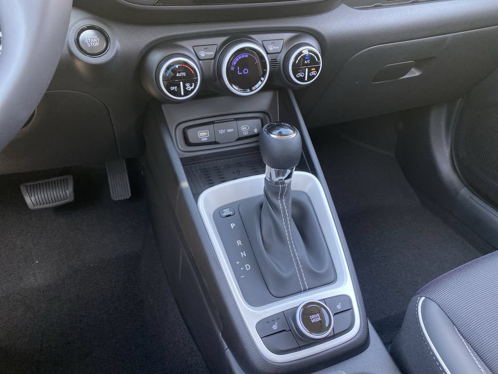 New 2026 Hyundai Venue SEL FWD image 24
