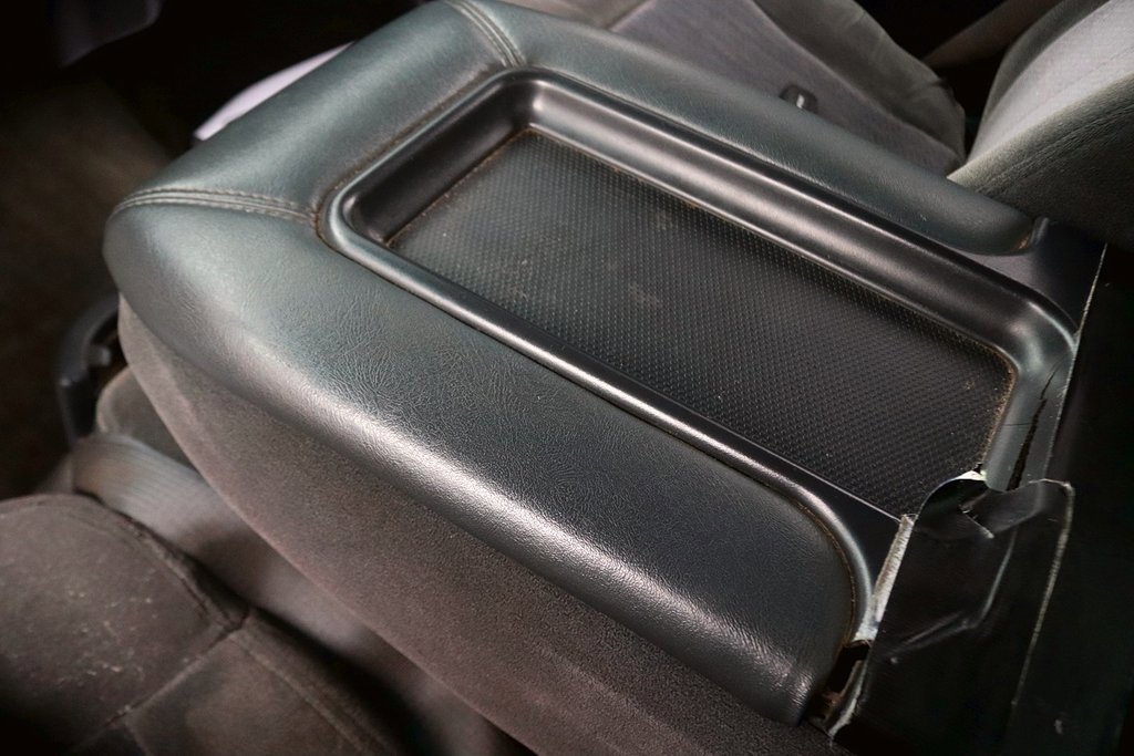 Used 2001 Chevrolet Silverado 2500 LS w/ Off-Road Skid Plate Pkg image 18