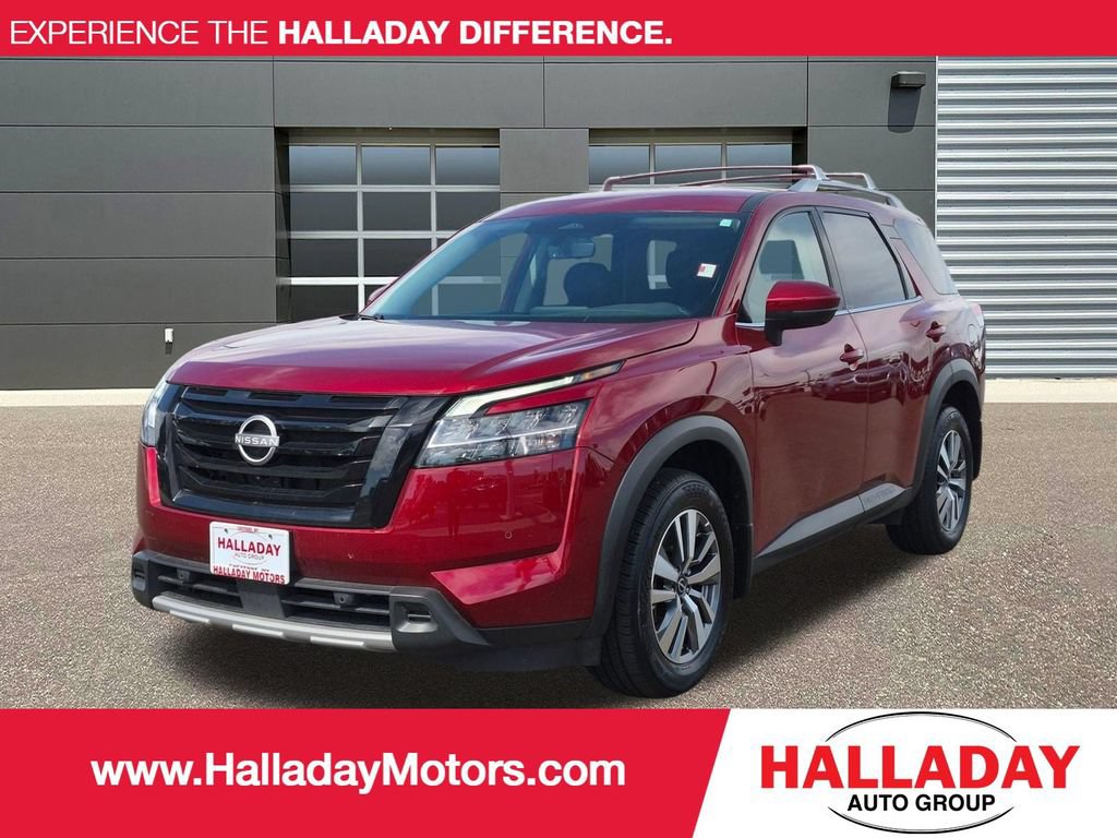 Used 2024 Nissan Pathfinder SL w/ Black Appearance Package