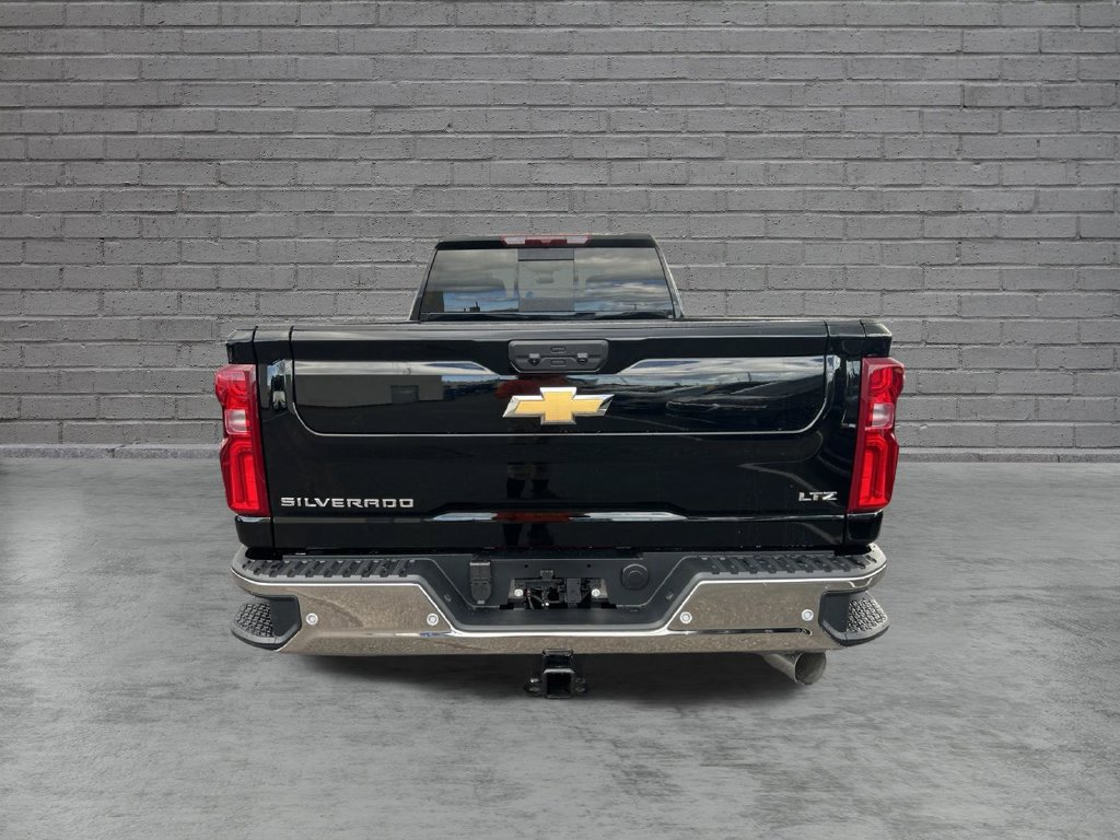 New 2026 Chevrolet Silverado 3500 LTZ w/ LTZ Convenience Package AWD/4WD image 6