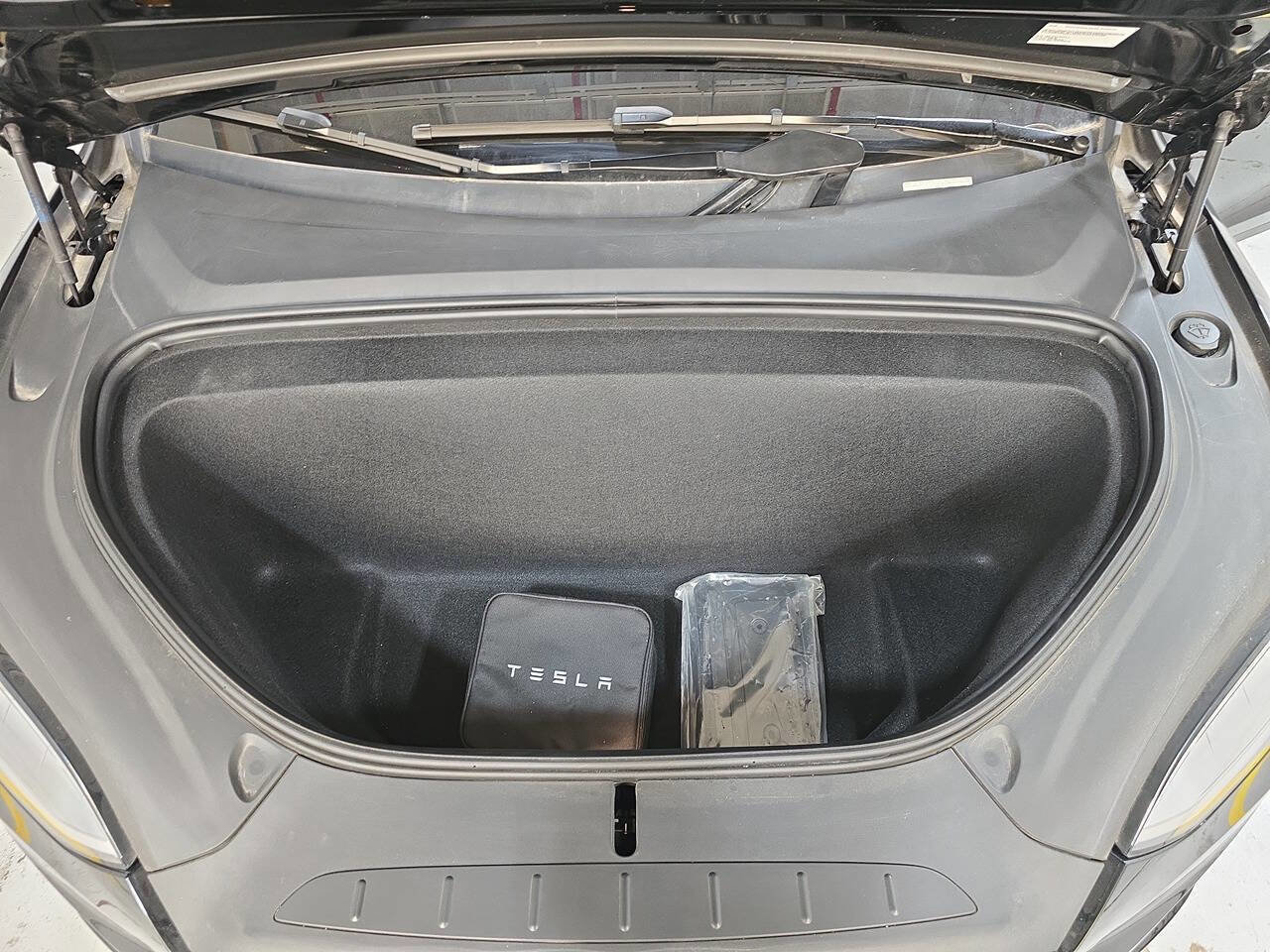 Used 2022 Tesla Model X Plaid AWD/4WD image 30