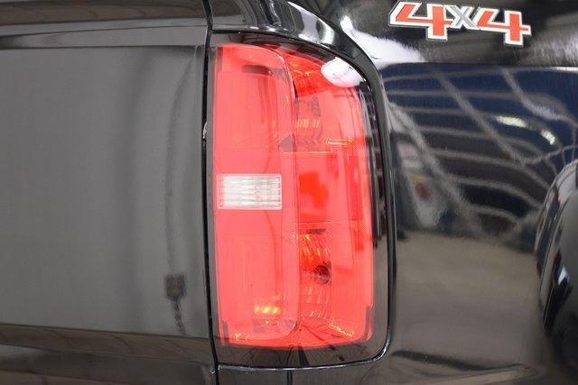 Used 2018 Chevrolet Colorado LT w/ Redline Special Edition image 19