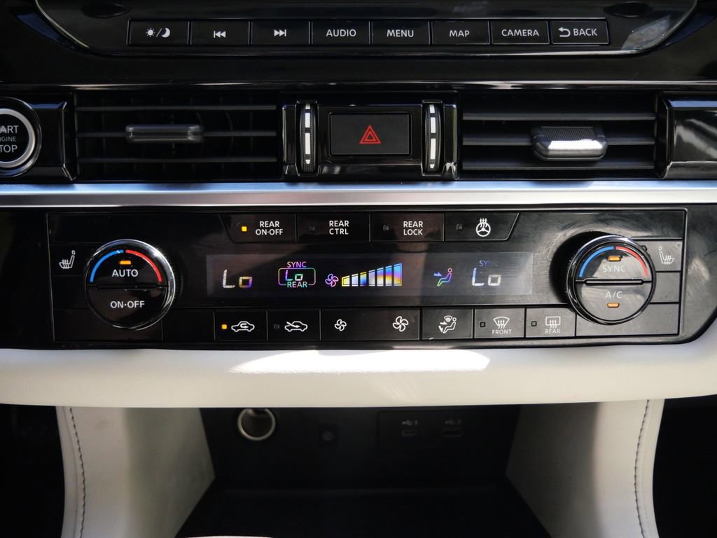 Used 2023 Nissan Pathfinder SL AWD/4WD image 24