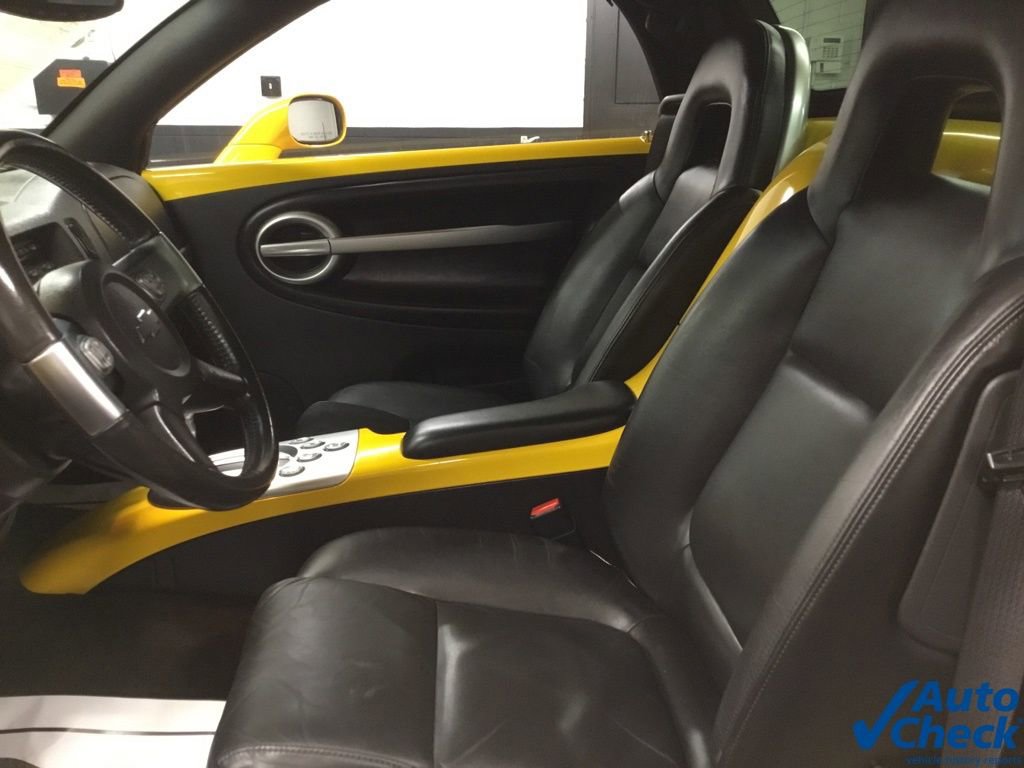 Used 2003 Chevrolet SSR w/ Preferred Equipment Group RWD image 33