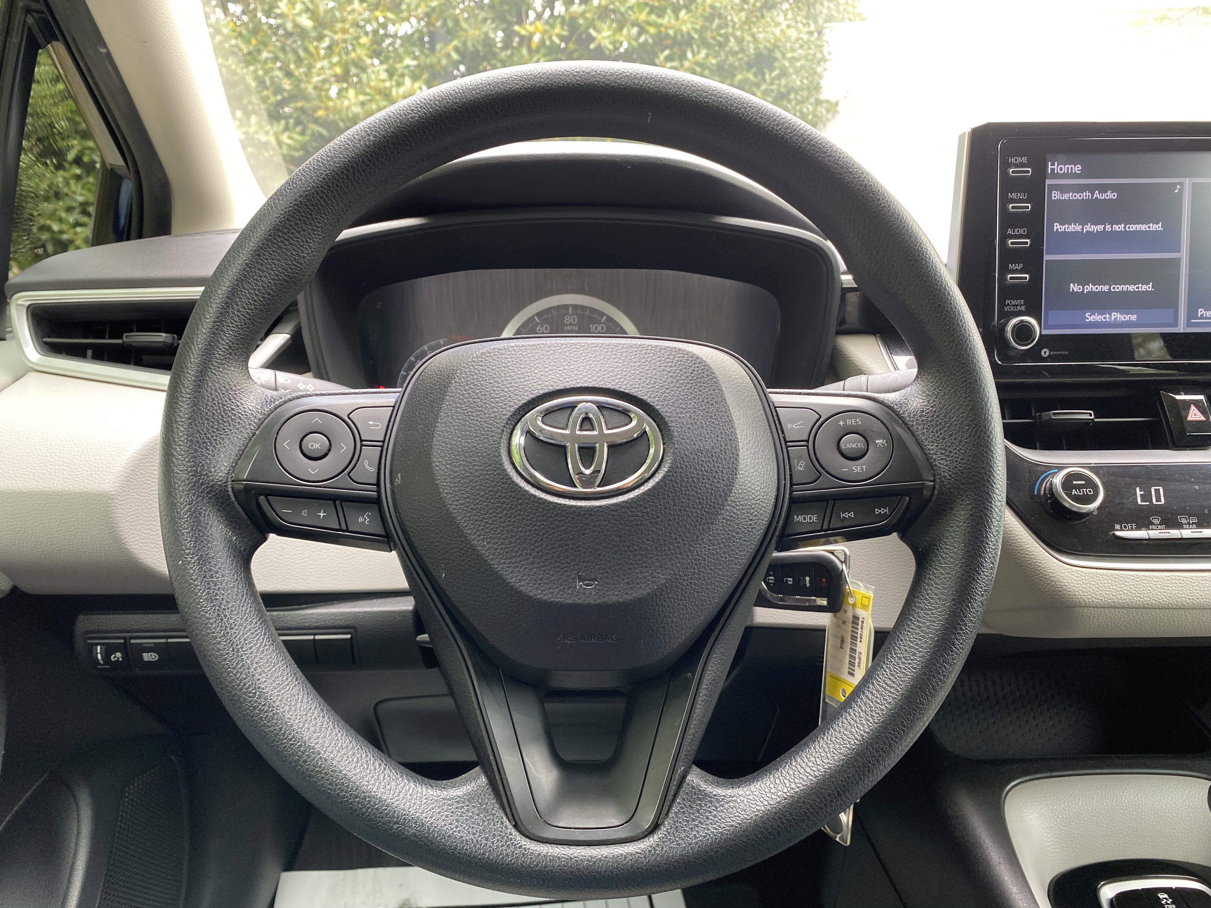 Used 2021 Toyota Corolla LE image 17