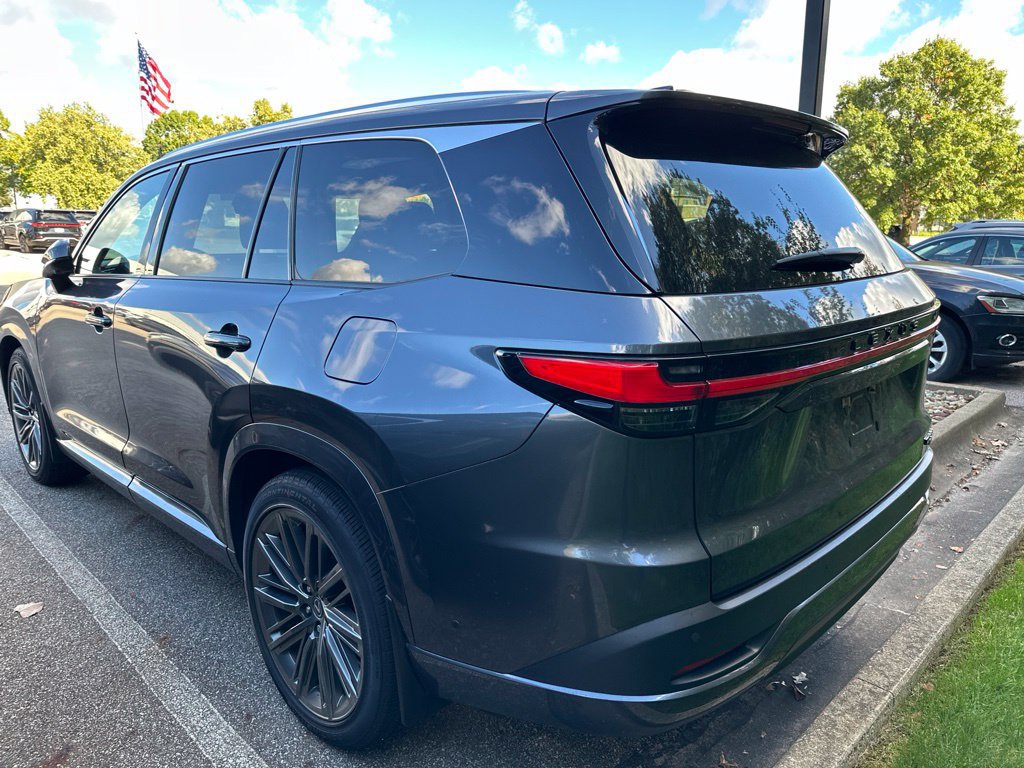 Used 2025 Lexus TX 350 AWD w/ Technology Package image 8