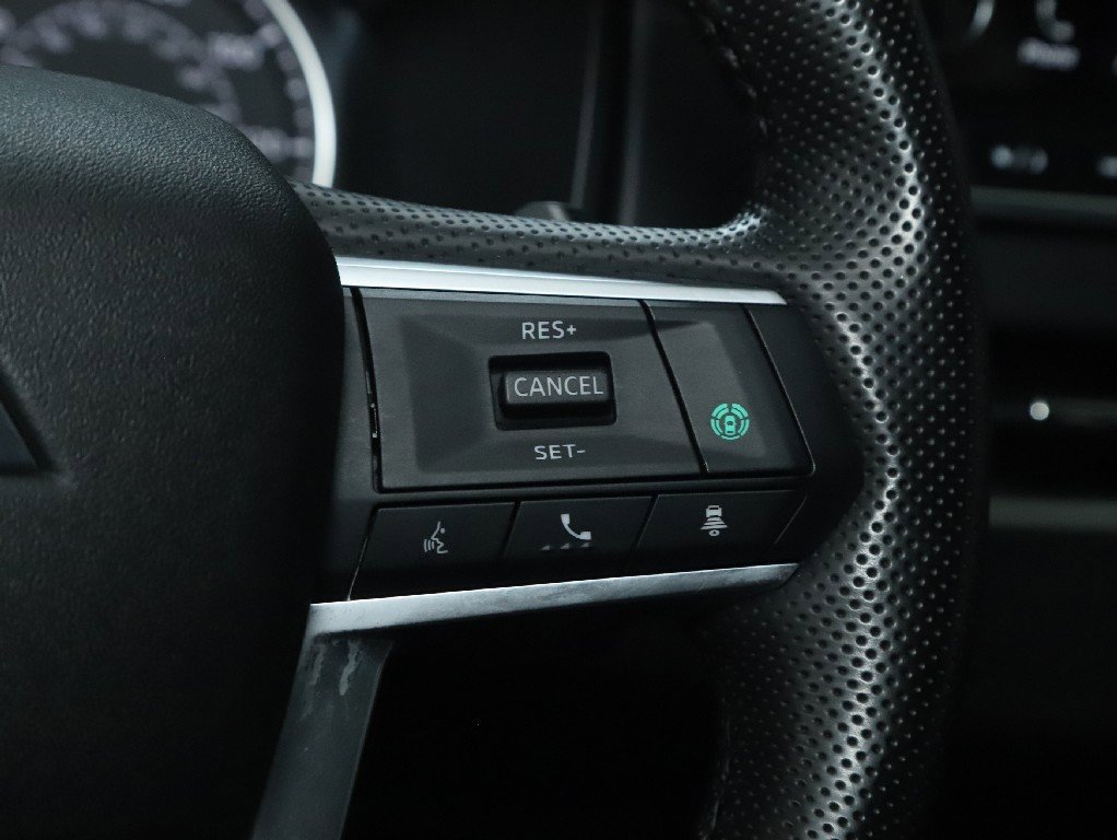 Used 2024 Mitsubishi Outlander SE image 23