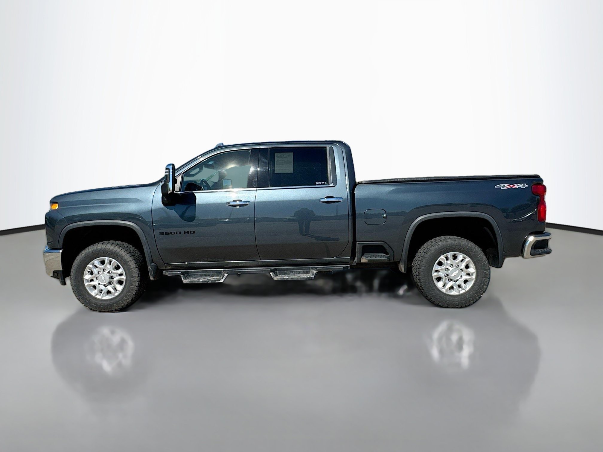 Used 2020 Chevrolet Silverado 3500 LTZ w/ LTZ Plus Package AWD/4WD image 4
