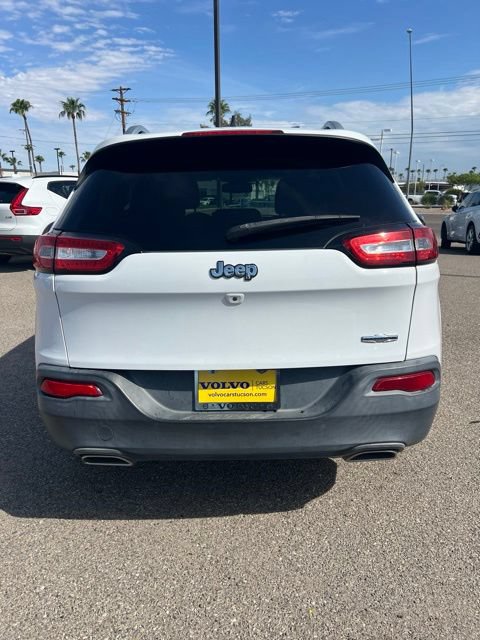 Used 2015 Jeep Cherokee Latitude FWD image 4