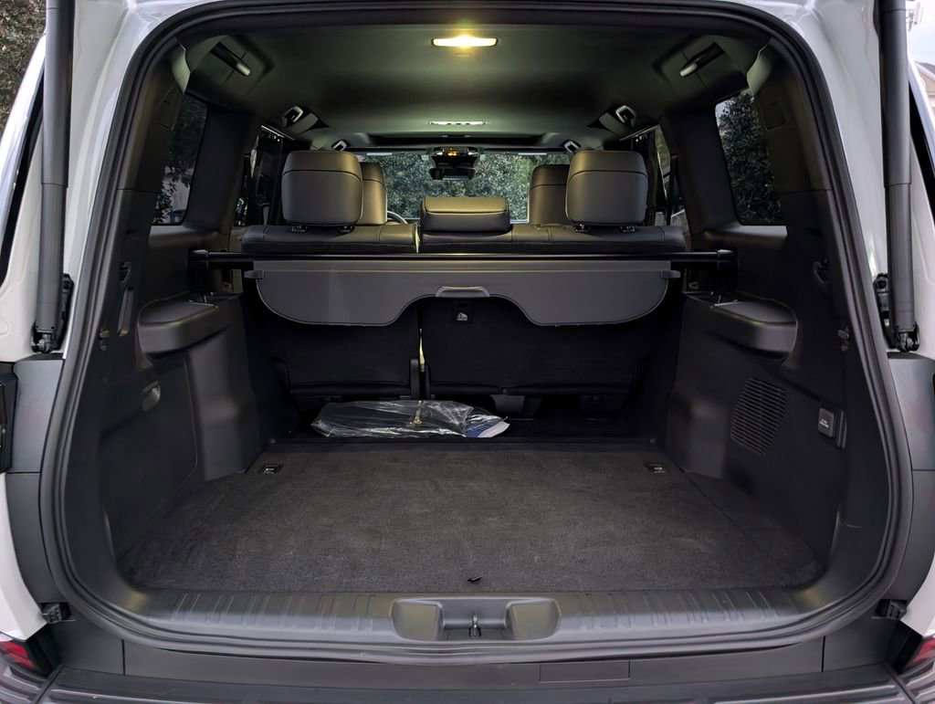 Used 2024 Lexus GX 550 image 10