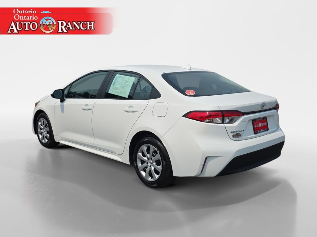 Used 2024 Toyota Corolla LE FWD image 3