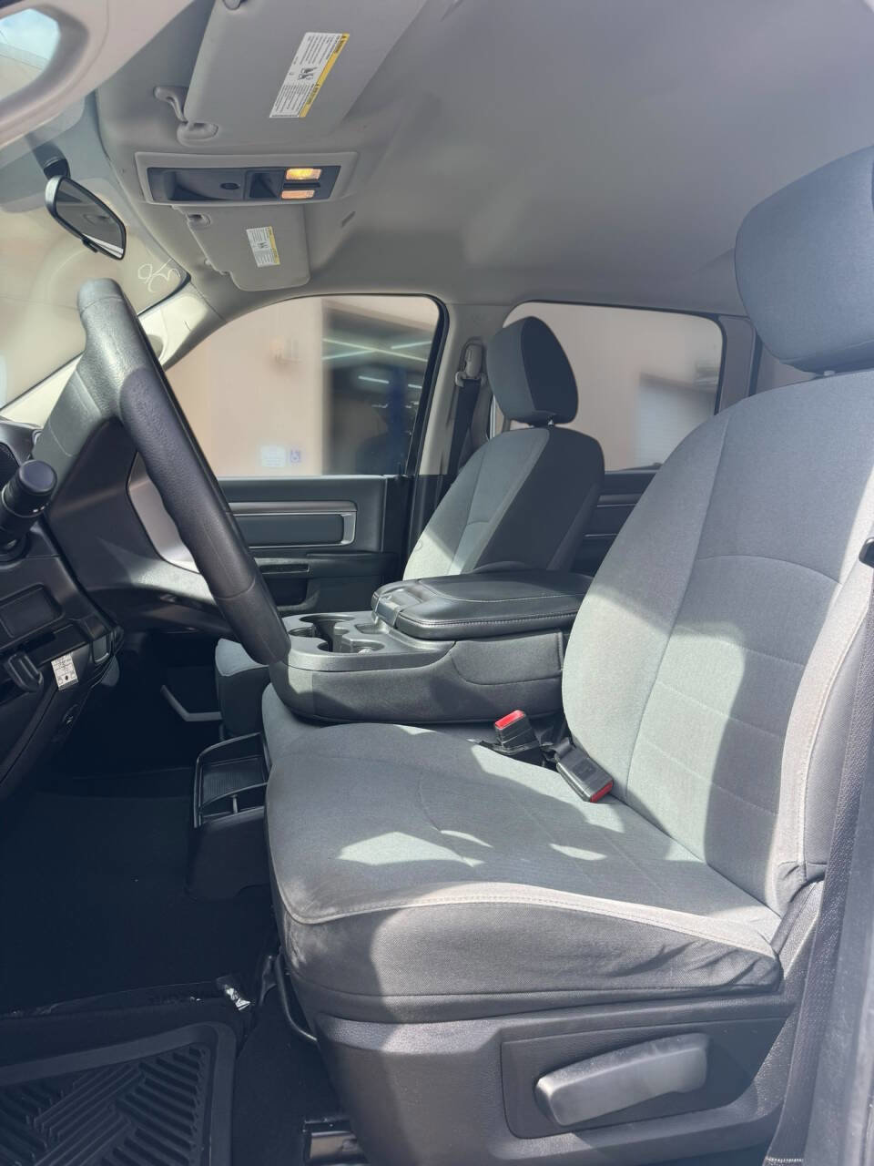 Used 2021 RAM 1500 Classic SLT image 20