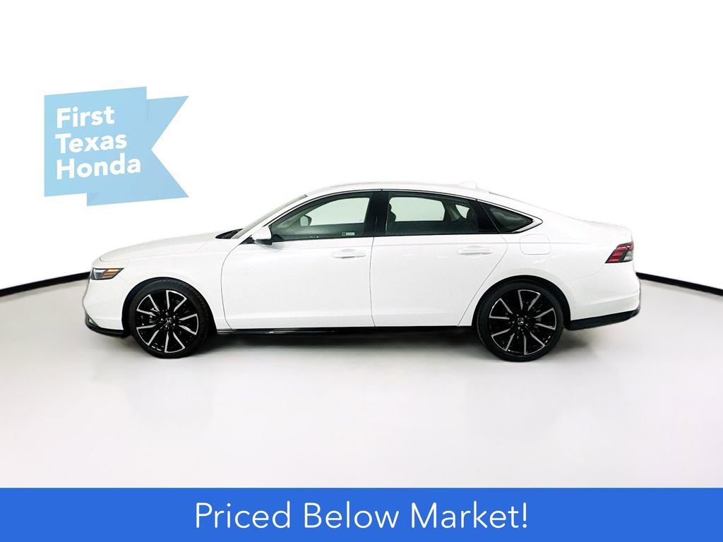 Used 2025 Honda Accord Touring image 4