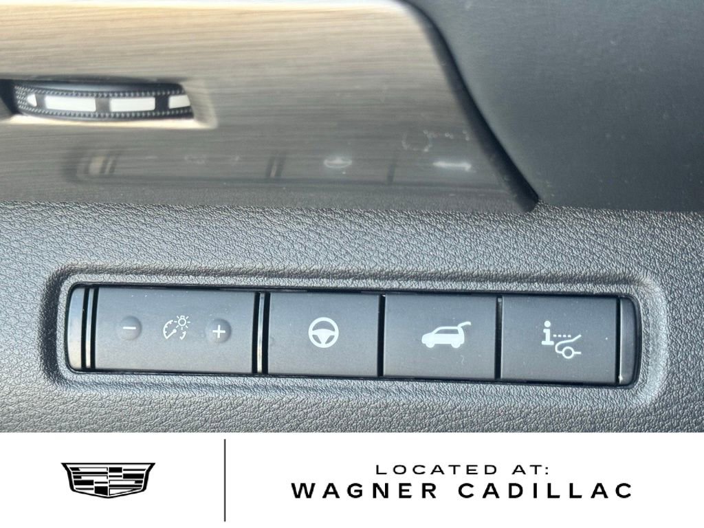 Used 2024 Nissan Pathfinder Platinum image 25