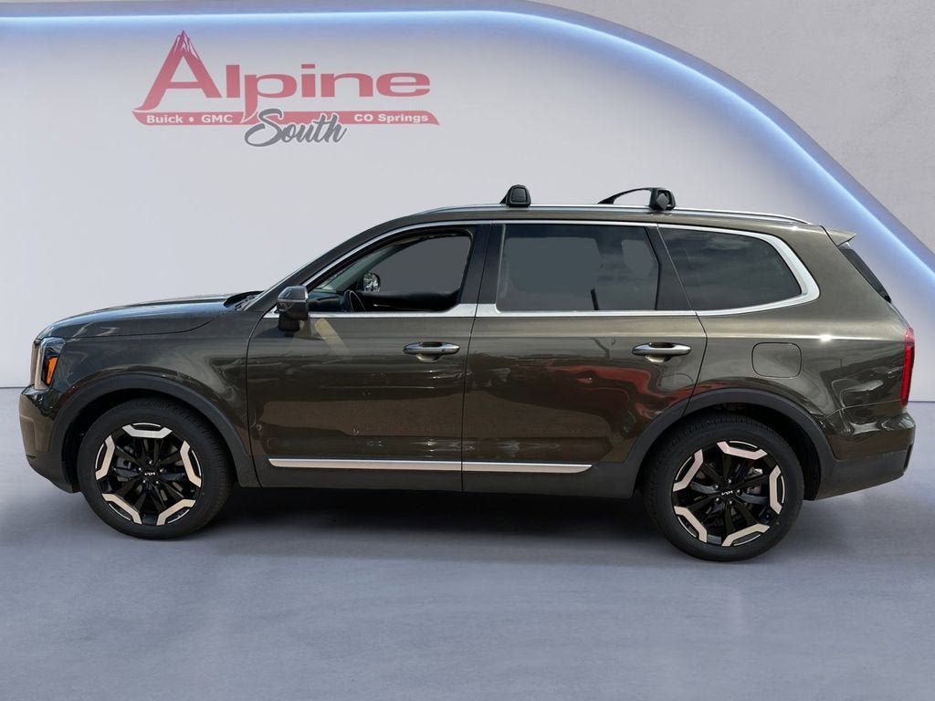 Used 2025 Kia Telluride S AWD/4WD image 2