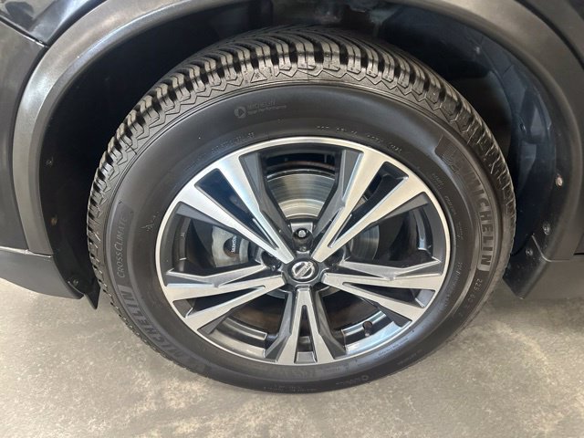Used 2018 Nissan Rogue SL FWD image 24