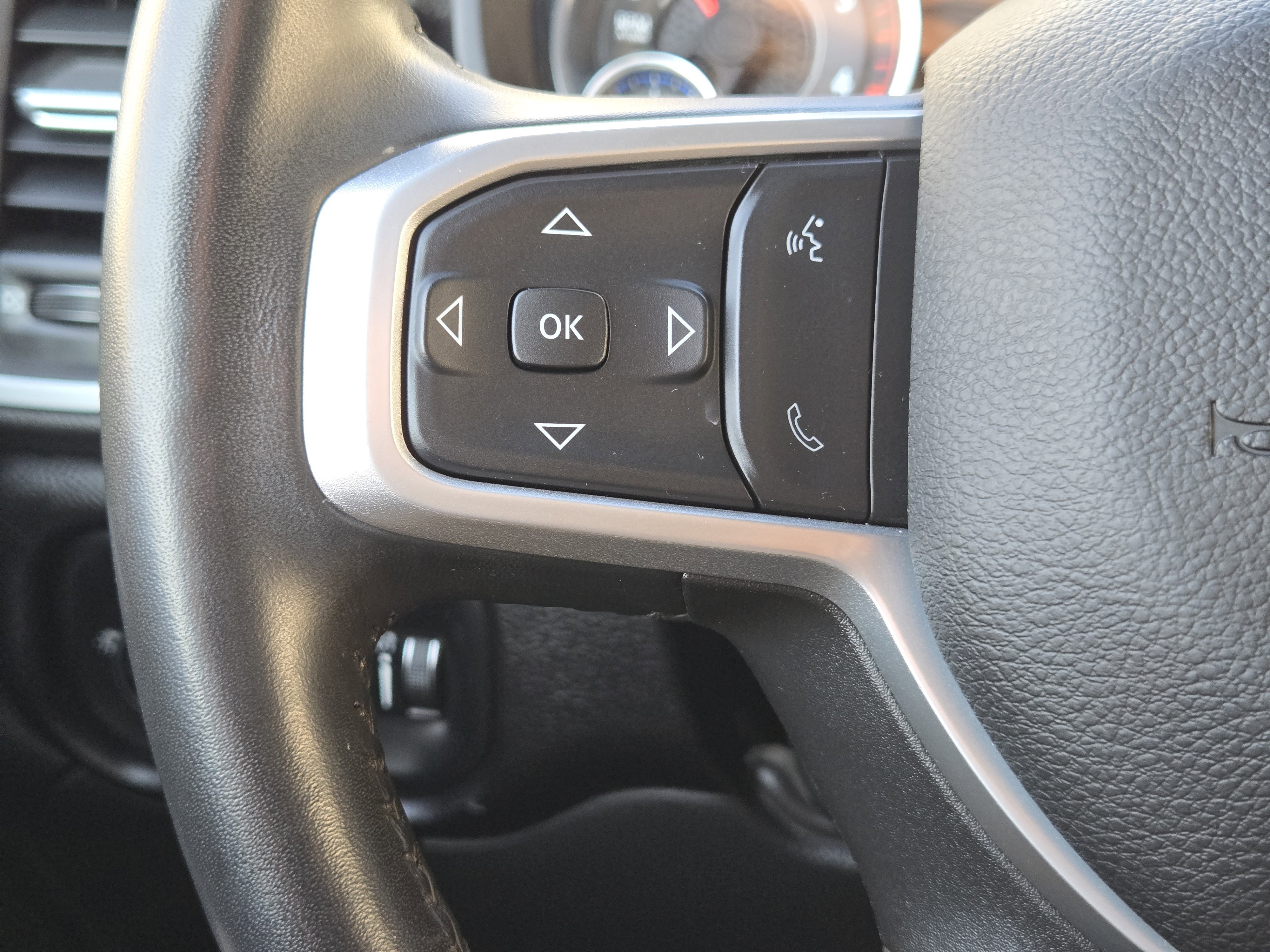 Used 2024 RAM 3500 Big Horn w/ Heated Seats & Wheel Group image 31