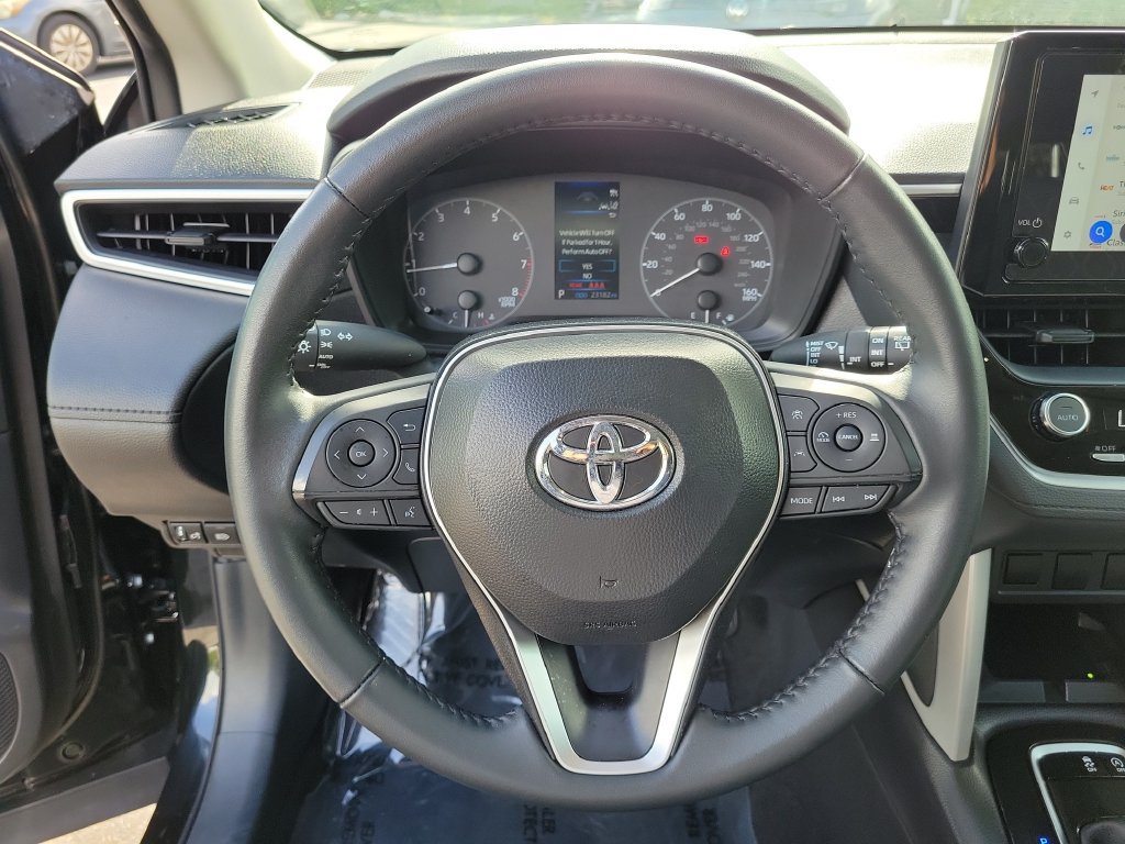 Used 2025 Toyota Corolla Cross LE w/ Moonroof Package FWD image 26