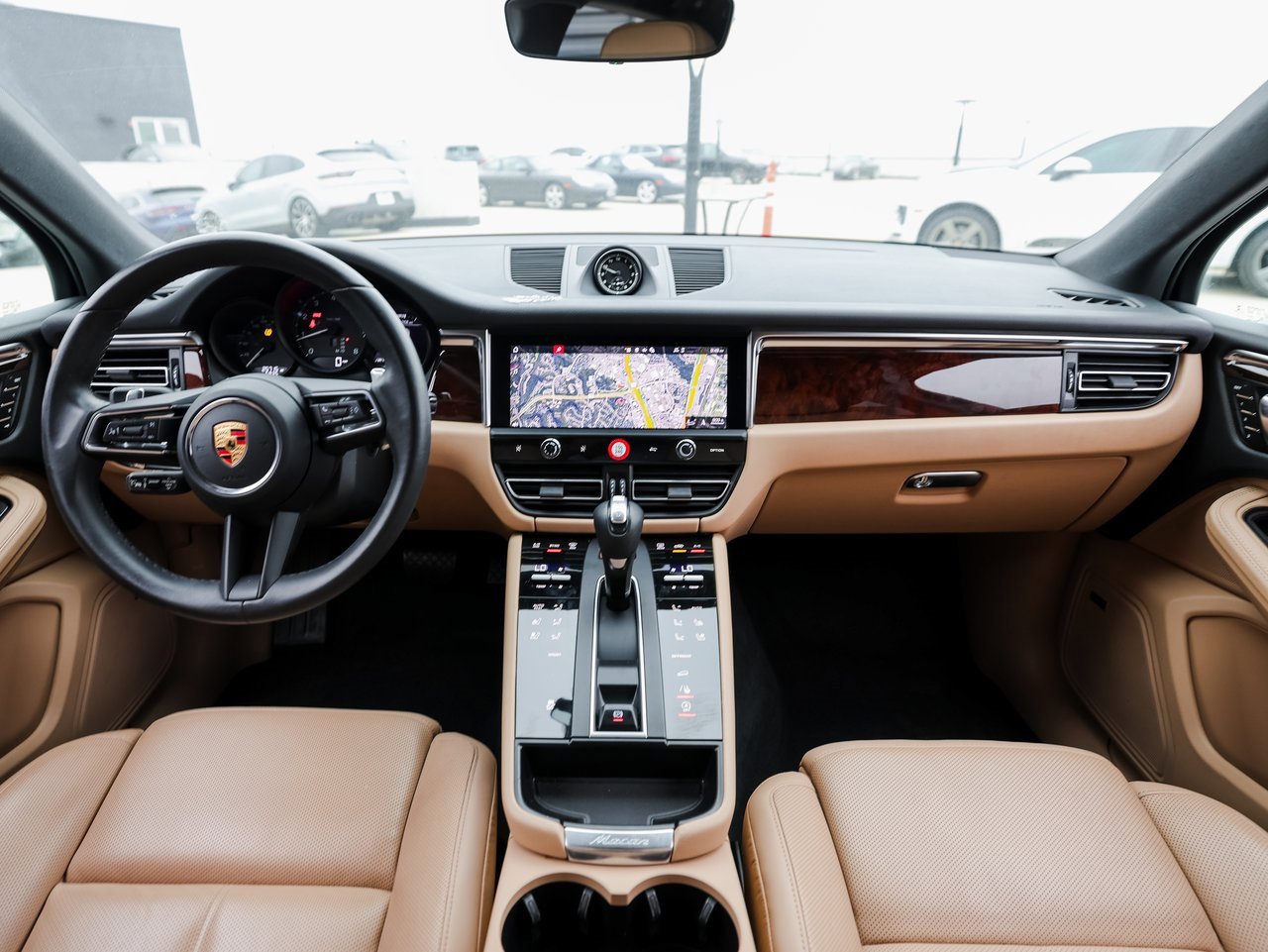 Certified 2023 Porsche Macan image 25