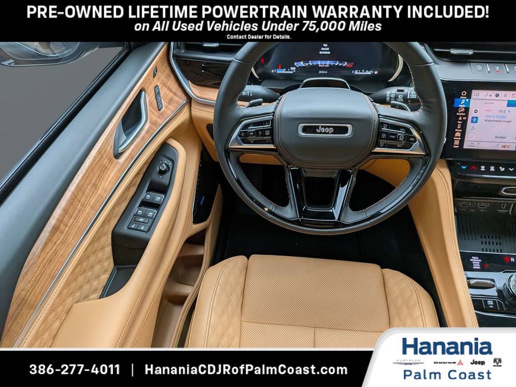 Used 2026 Jeep Grand Cherokee Summit w/ Obsidian Package AWD/4WD image 14