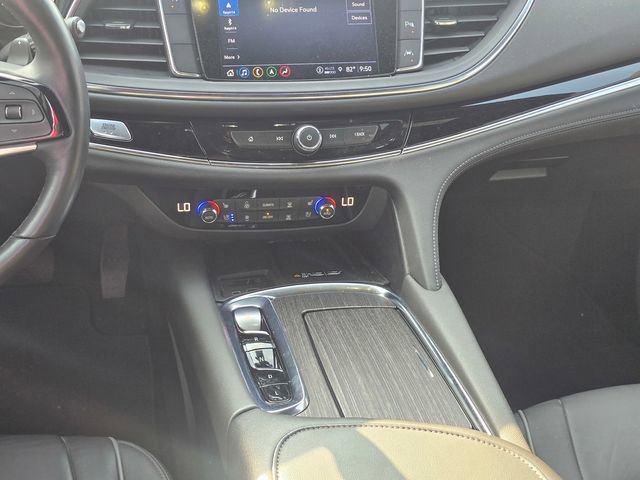 Used 2024 Buick Enclave Avenir image 18