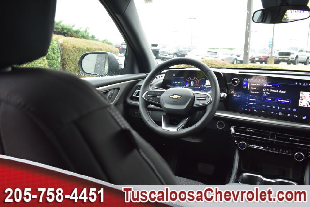 New 2027 Chevrolet Traverse LT FWD image 21