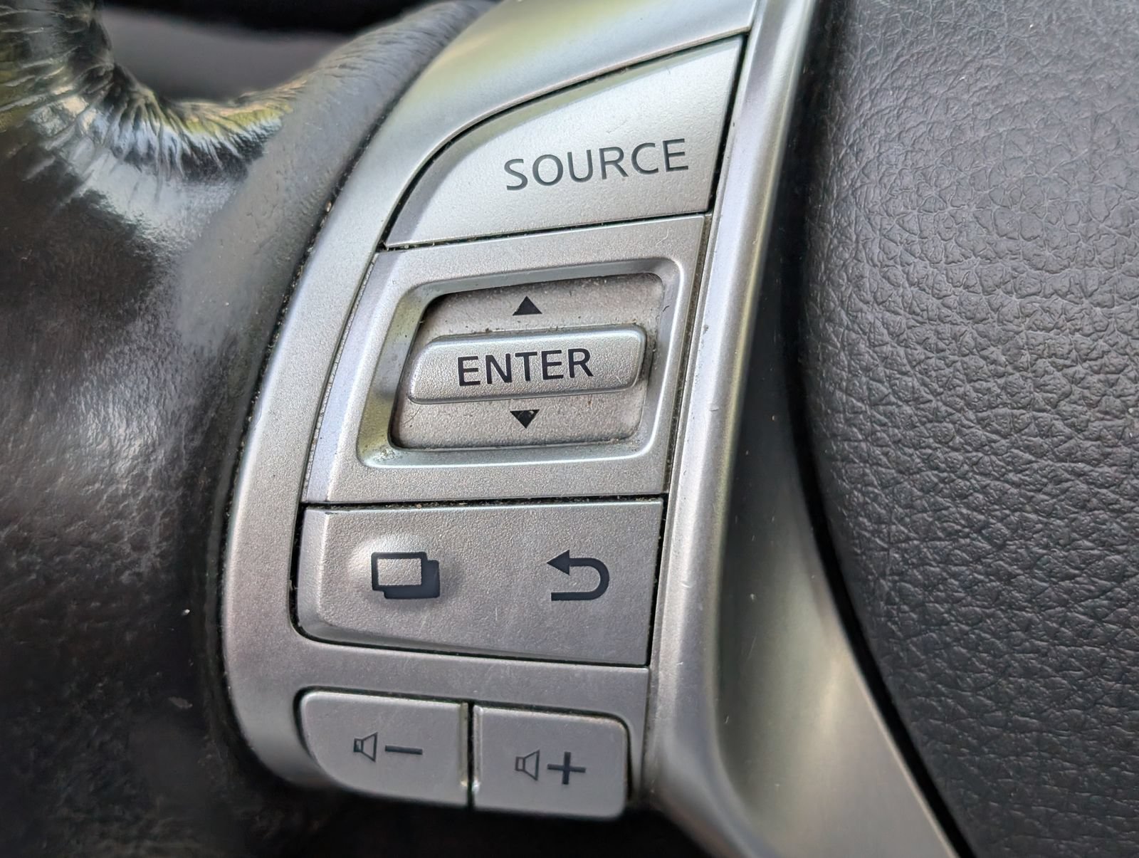 Used 2018 Nissan Altima 2.5 SV FWD image 7