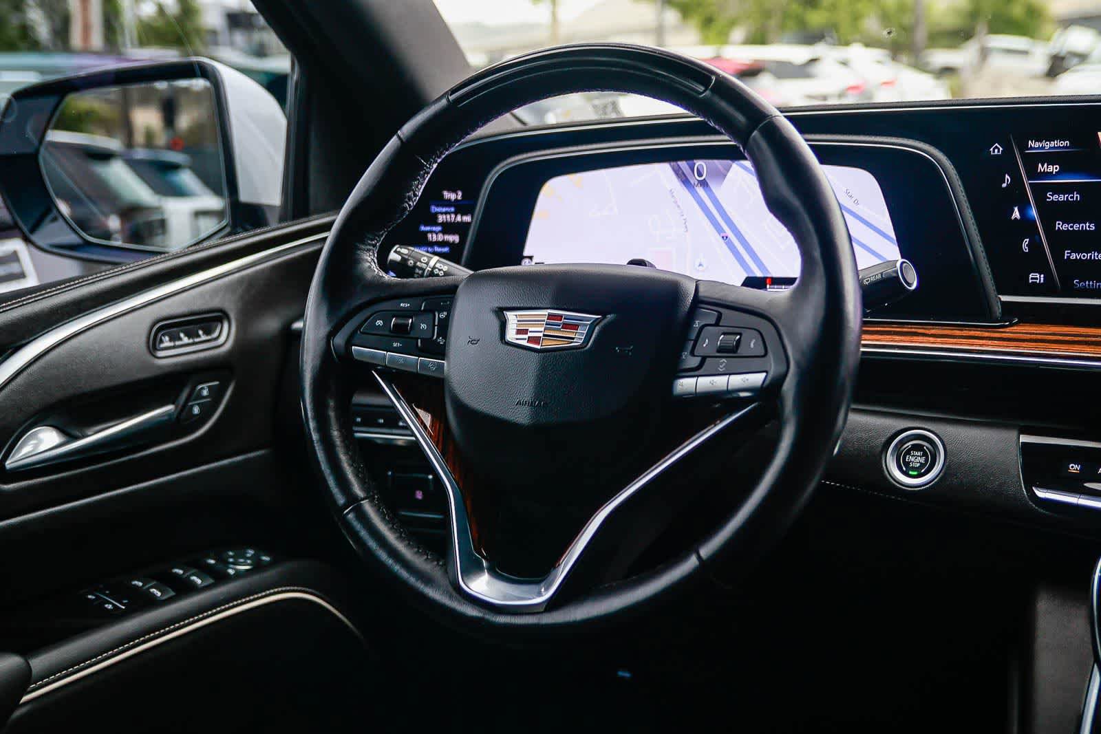 Used 2022 Cadillac Escalade Premium Luxury w/ Performance Package AWD/4WD image 15