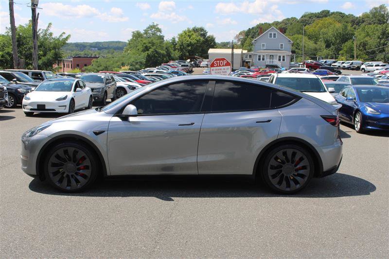 Used 2025 Tesla Model Y Performance AWD/4WD image 4