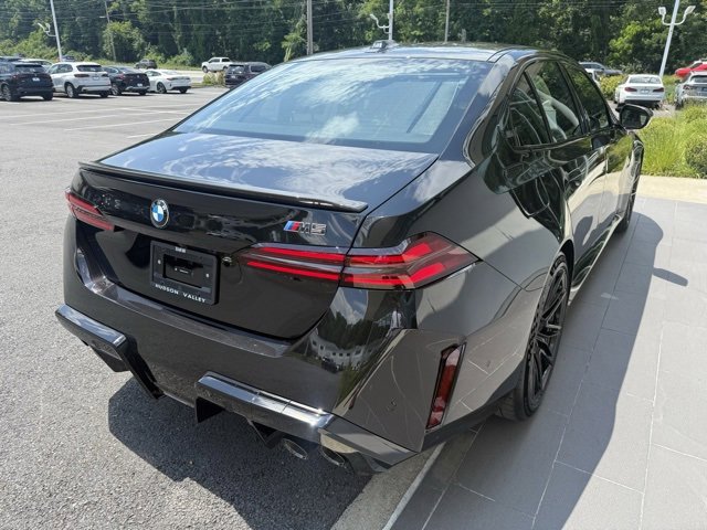 New 2026 BMW M5 w/ Carbon Package image 7