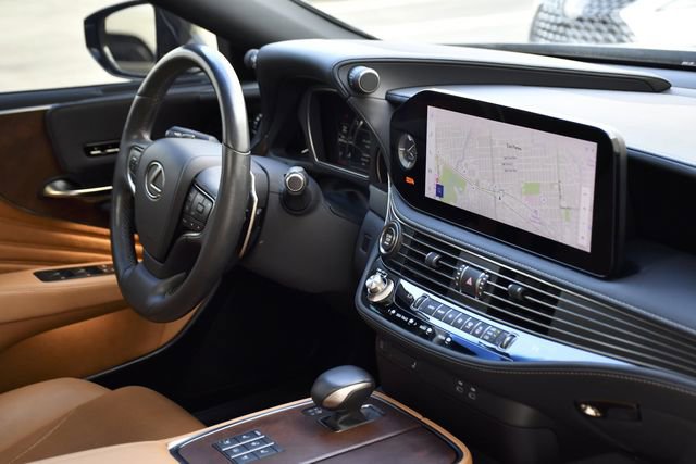 Used 2023 Lexus LS 500 image 32