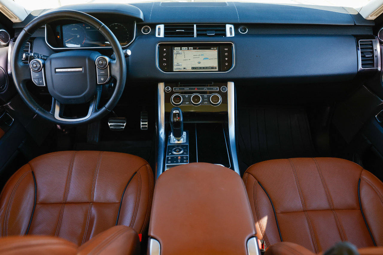 Used 2016 Land Rover Range Rover Sport Supercharged image 2
