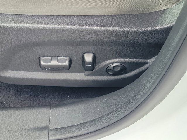 Used 2017 Hyundai Santa Fe Sport FWD image 17