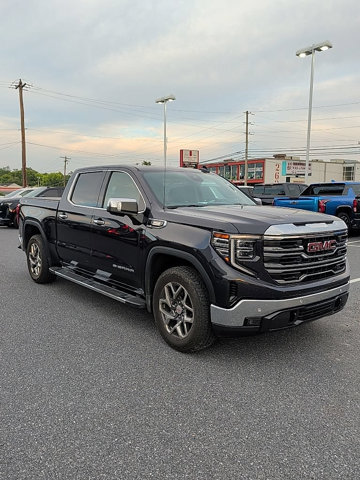 Certified 2023 GMC Sierra 1500 SLT w/ SLT Premium Plus Package AWD/4WD image 3