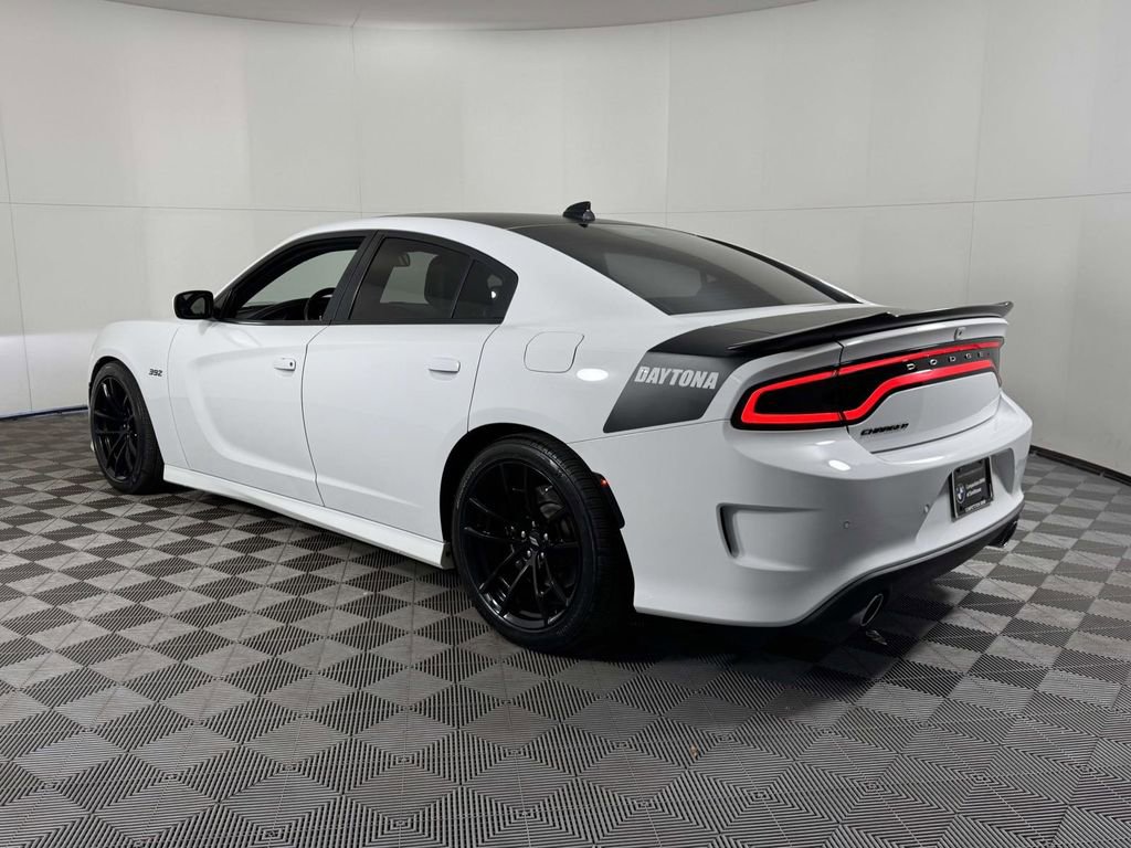 Used 2018 Dodge Charger R/T RWD image 8