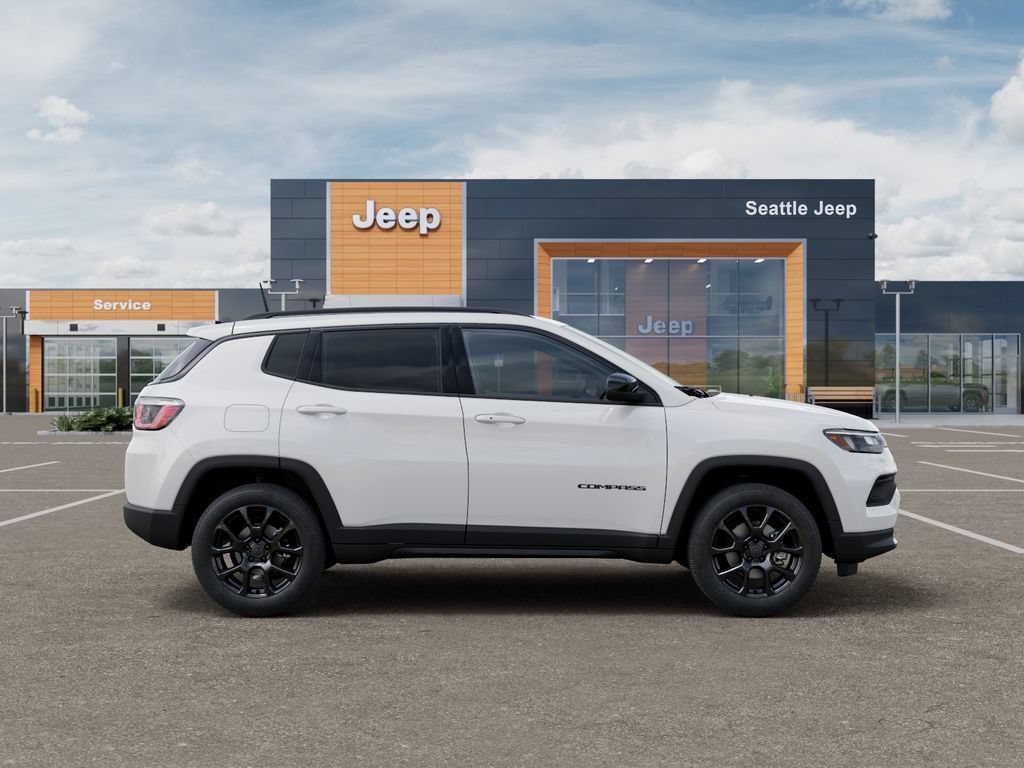 New 2026 Jeep Compass Latitude AWD/4WD image 22