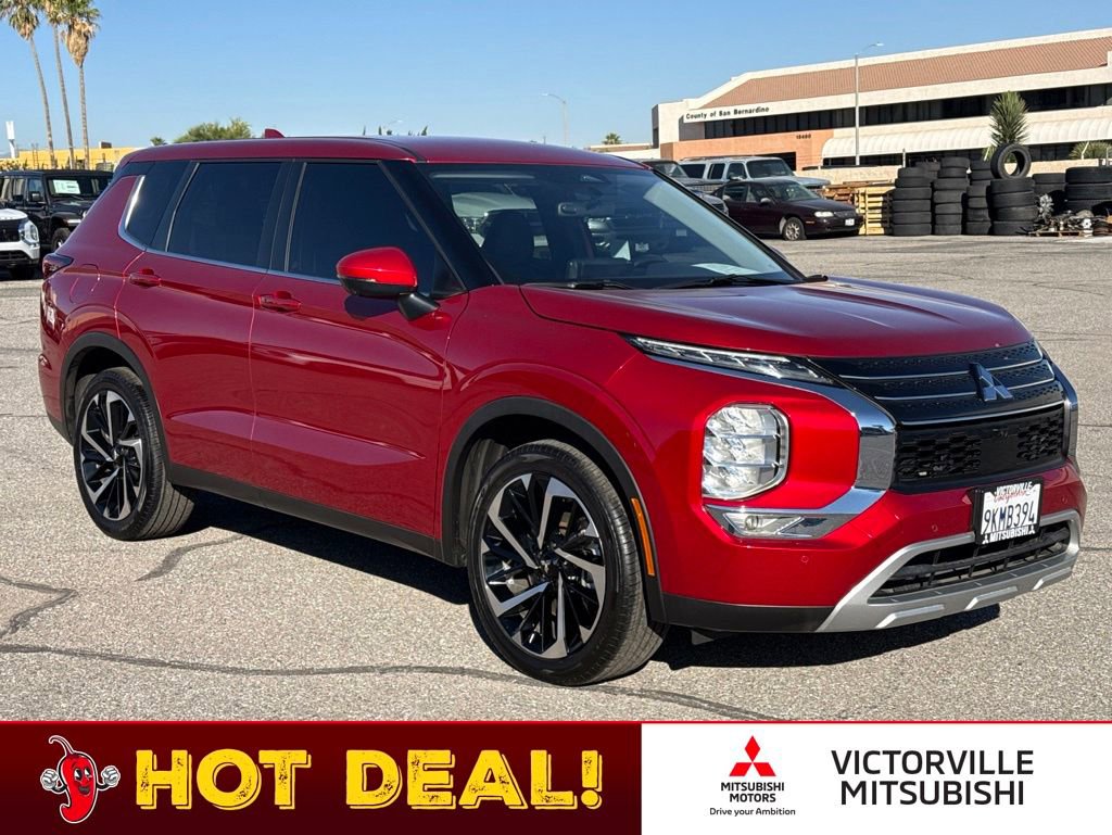 Used 2023 Mitsubishi Outlander SE
