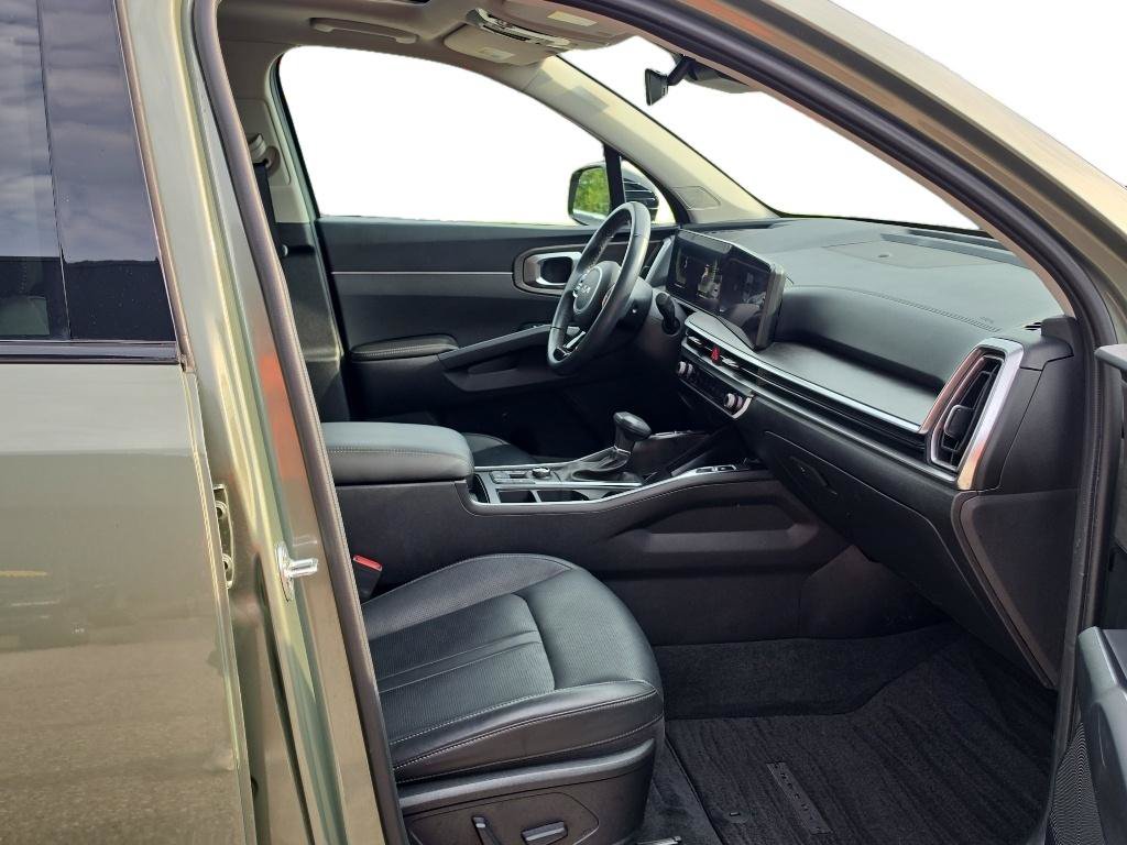 Used 2024 Kia Sorento X-Line EX AWD/4WD image 25