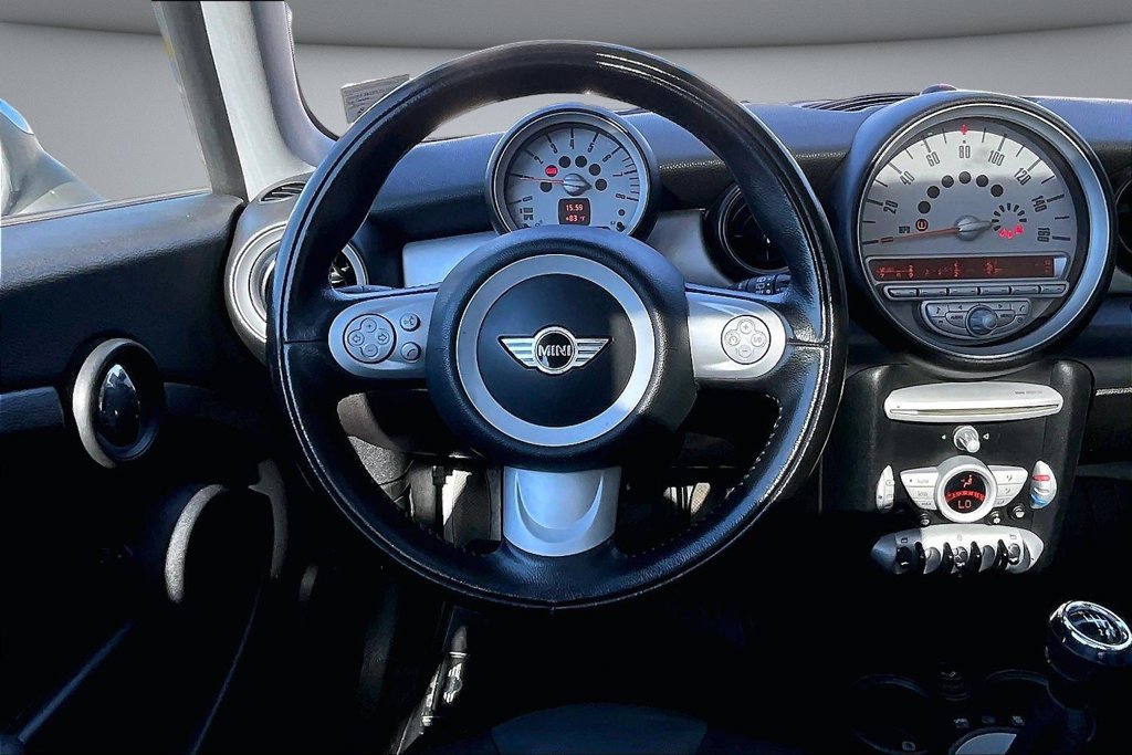 Used 2009 MINI Cooper Hardtop FWD image 8