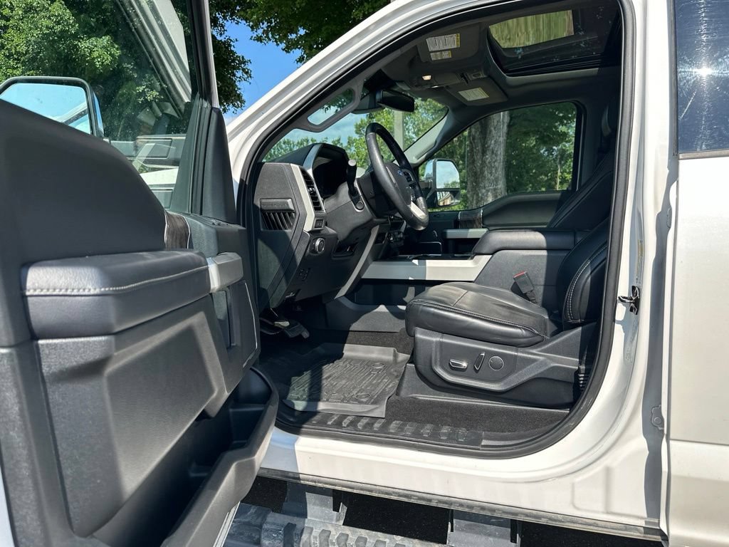 Used 2019 Ford F350 Lariat w/ Lariat Ultimate Package AWD/4WD image 22