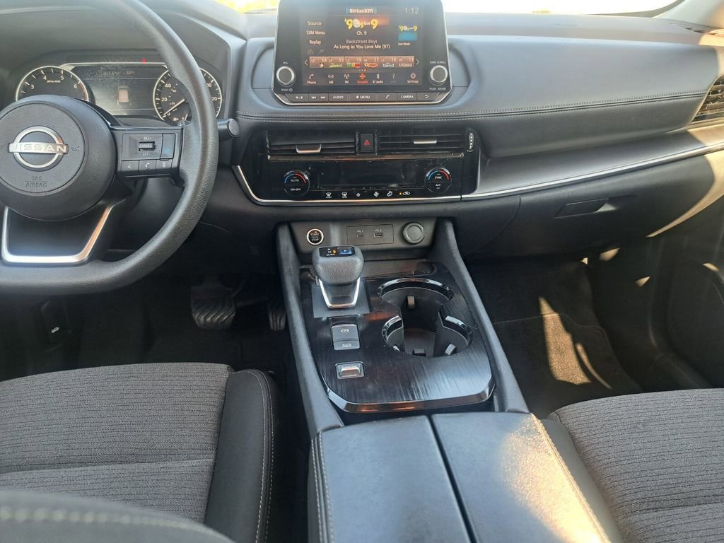 Used 2022 Nissan Rogue SV image 21