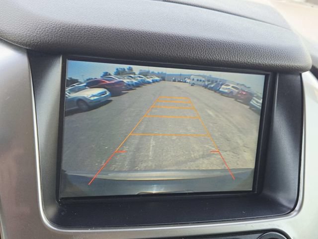 Used 2015 Chevrolet Suburban LT RWD image 31