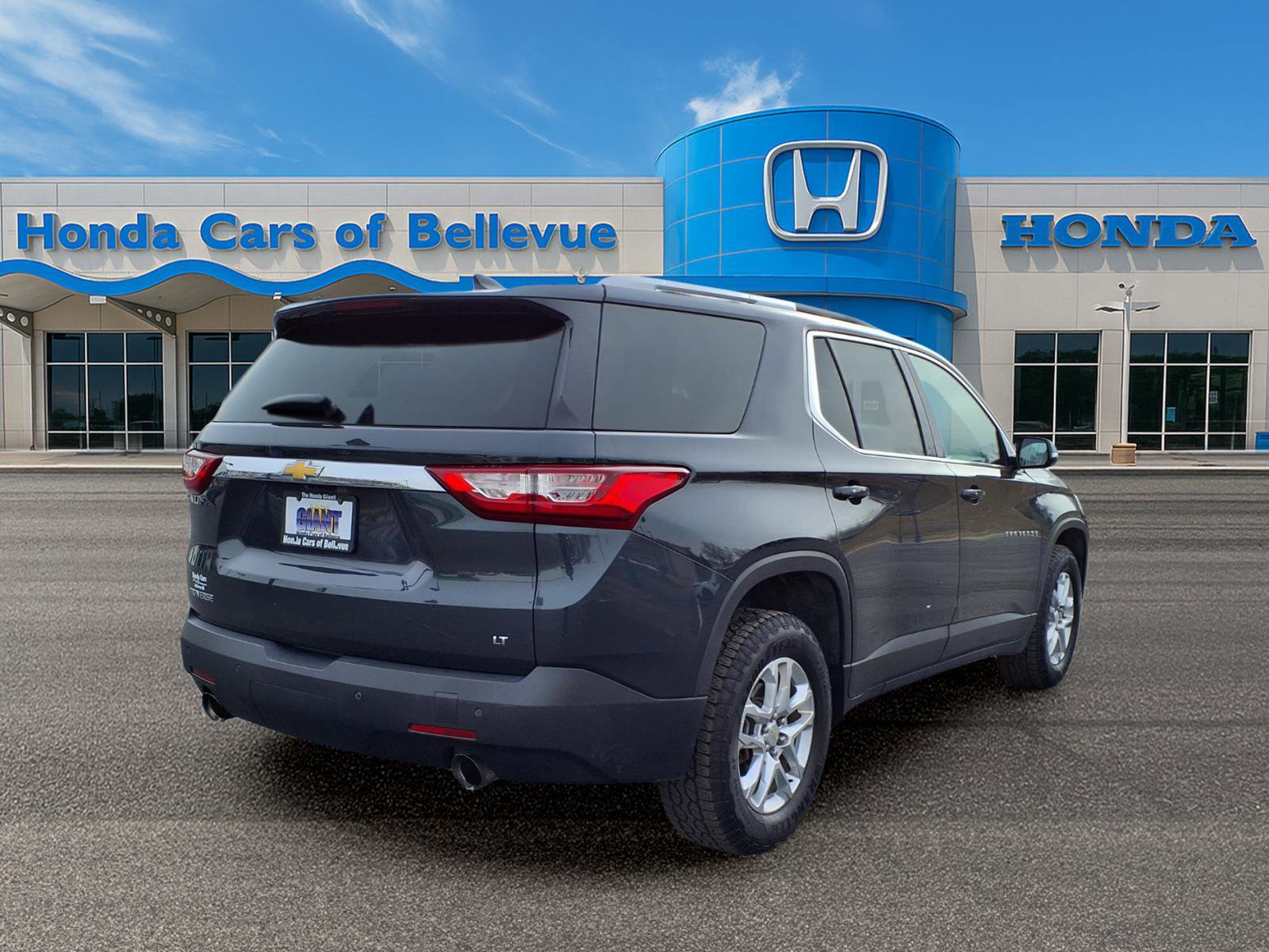 Used 2018 Chevrolet Traverse LT image 9