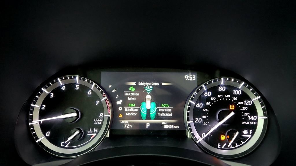 Used 2022 Toyota Highlander XLE AWD/4WD image 28