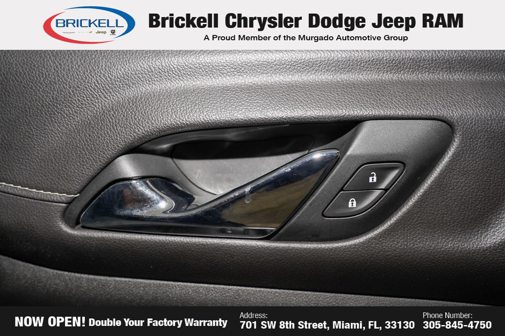 Used 2022 GMC Acadia SLE w/ Driver Convenience Package FWD image 31