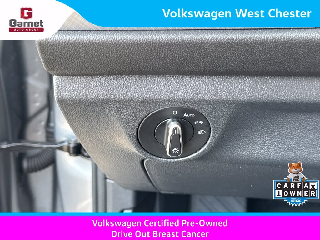 Certified 2023 Volkswagen Jetta SE FWD image 19