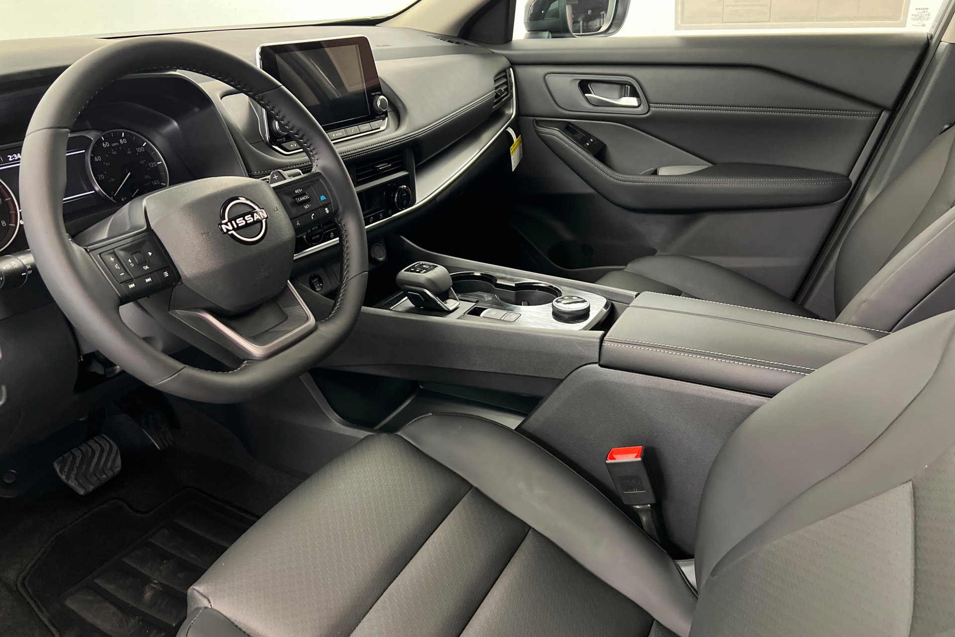 New 2026 Nissan Rogue SV image 15