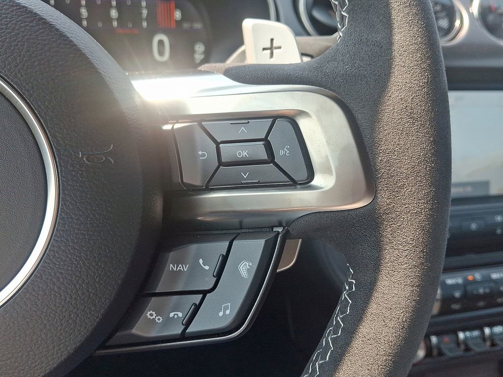 Used 2022 Ford Mustang Shelby GT500 w/ Technology Package image 23